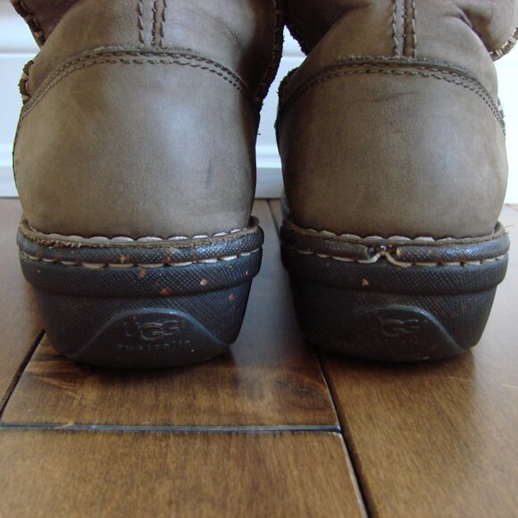 UGG Swell Tall Boots Leather Sheepskin Lined Size 6 - Picture 11 of 14